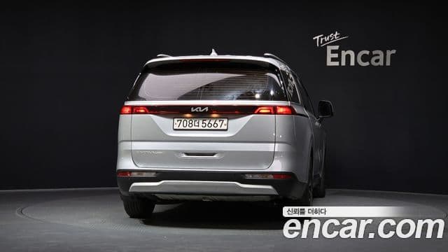 Kia Carnival 2022 — Фото 4/20