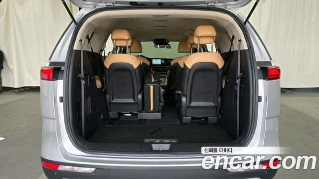 Kia Carnival 2022 — Фото 20/20