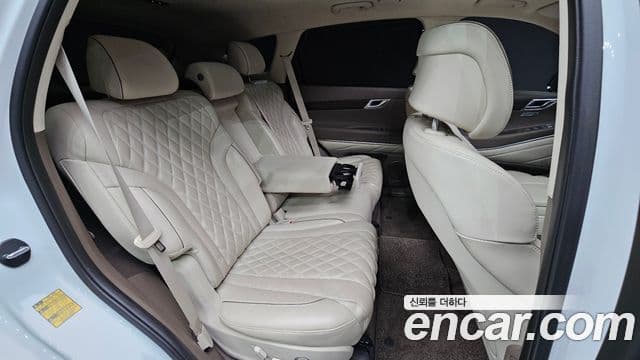 Genesis GV80 2020 — ფოტო 19/20