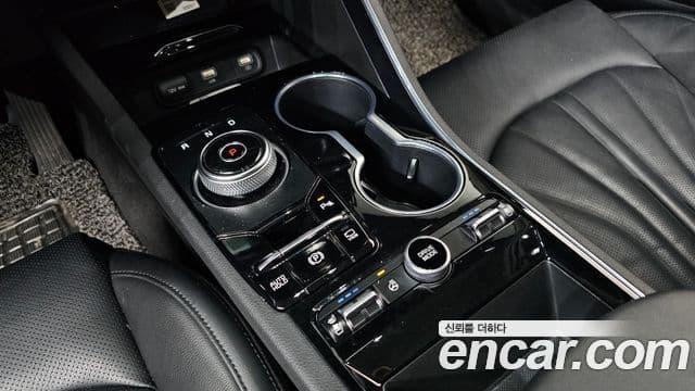 Kia K5 2020 — Şəkil 9/20