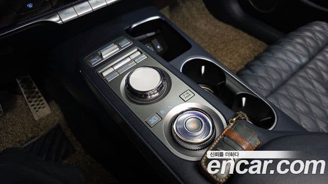 Genesis GV70 2021 — фото 9 из 20