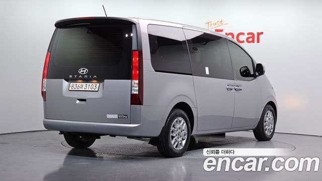 Hyundai Staria 2024 — Şəkil 2/20