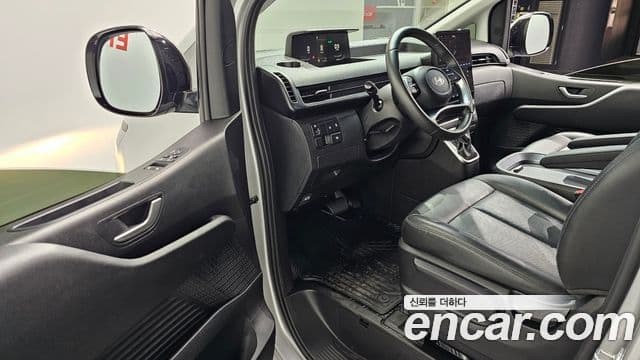Hyundai Staria 2024 — Şəkil 10/20