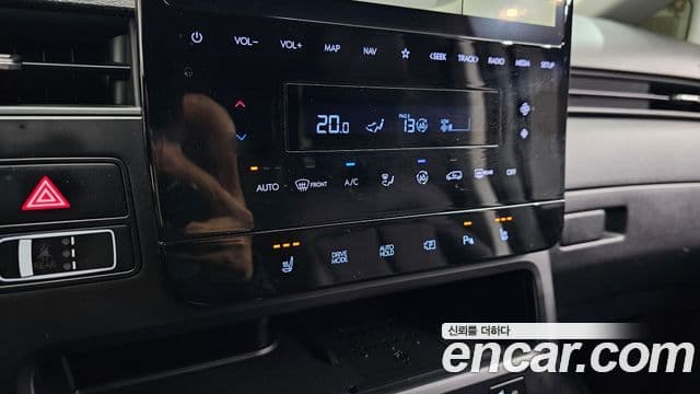 Hyundai Staria 2024 — Şəkil 17/20