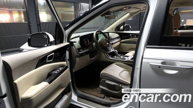 Kia Carnival 2023 — Фото 10/20