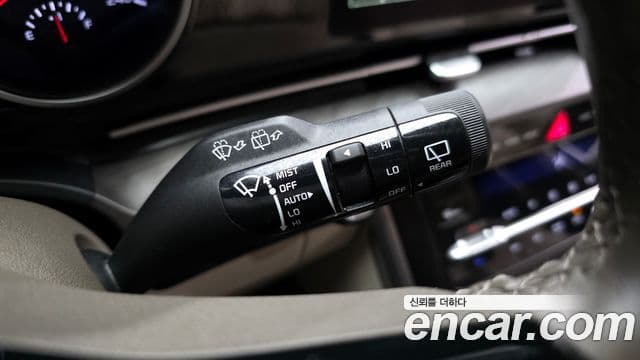 Kia Carnival 2023 — Şəkil 22/31