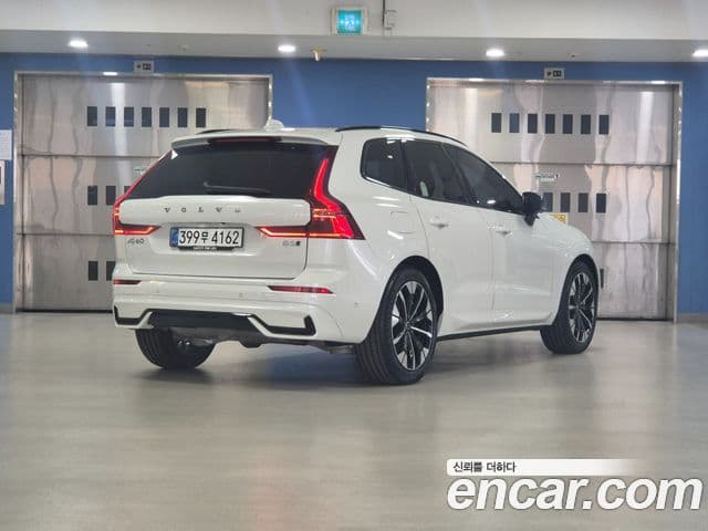 Volvo XC60 2025 — Şəkil 2/20