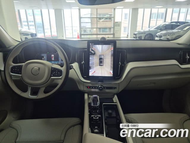 Volvo XC60 2025 — Şəkil 13/20