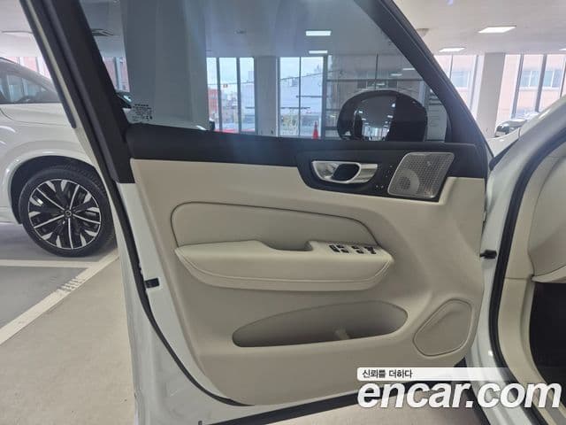 Volvo XC60 2025 — Şəkil 16/20