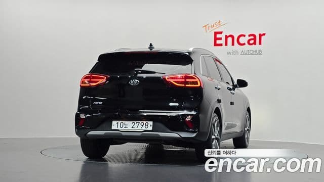 Kia Niro 2019 — Фото 4/20