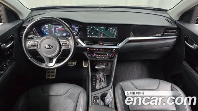 Kia Niro 2019 — Фото 7/20