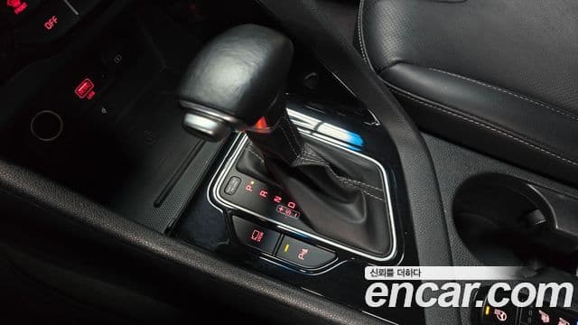 Kia Niro 2019 — Фото 9/20