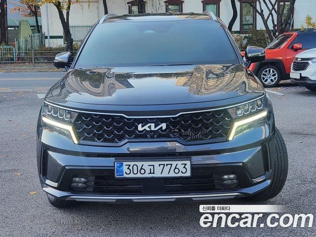 Kia Sorento 2023 — ფოტო 2/20