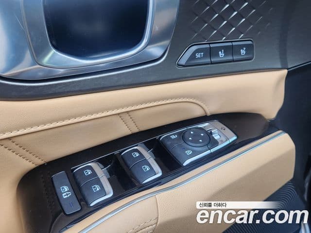 Kia Sorento 2023 — ფოტო 6/20