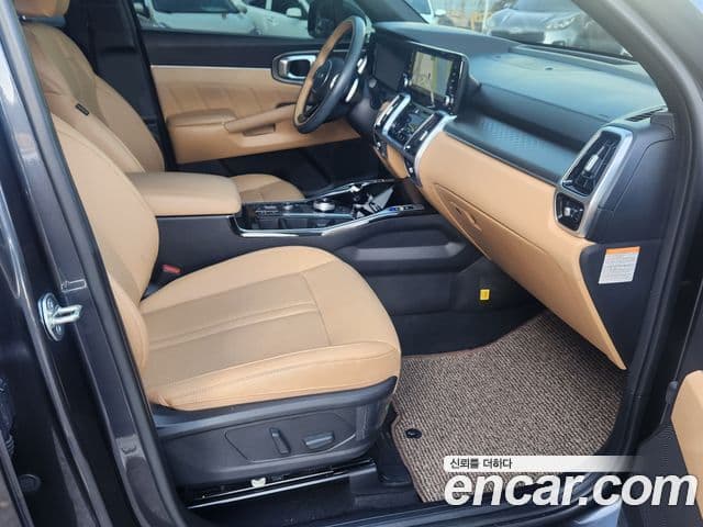Kia Sorento 2023 — ფოტო 11/20