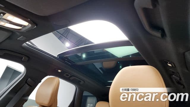 Volvo XC60 2023 — Şəkil 17/20