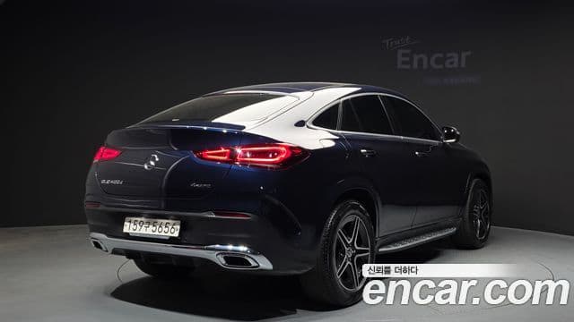 Mercedes-Benz GLE-Class 2021 — Фото 2/20