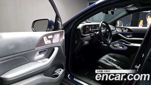 Mercedes-Benz GLE-Class 2021 — Фото 9/20