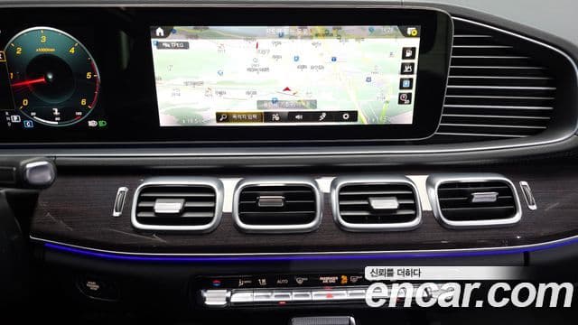 Mercedes-Benz GLE-Class 2021 — Фото 13/20