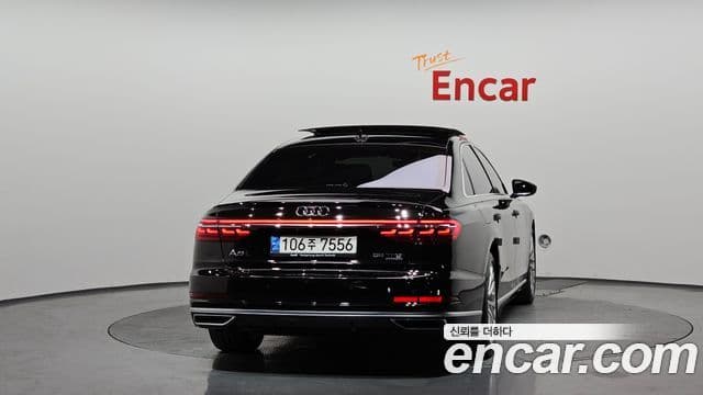 Audi A8 2021 — ფოტო 3/20