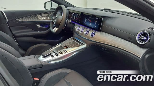 Mercedes-Benz AMG GT 2025 — ფოტო 13/17