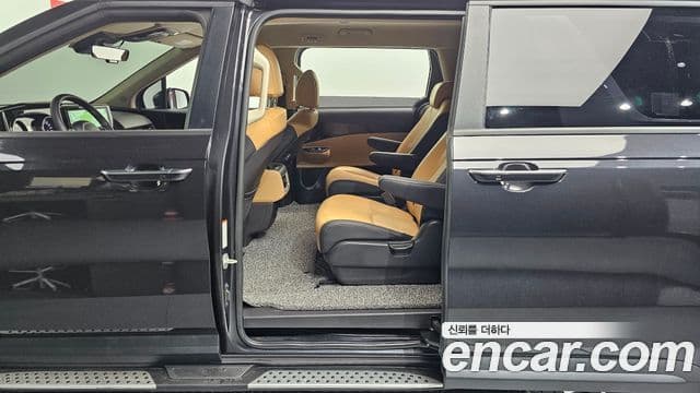 Kia Carnival 2023 — Şəkil 11/20