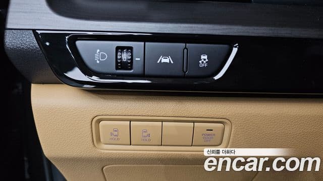 Kia Carnival 2023 — Şəkil 13/20