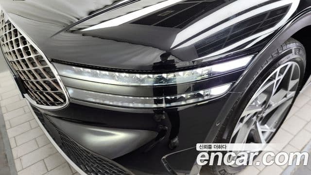 Genesis G90 2022 — Photo 2/40
