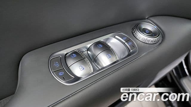 Genesis G90 2022 — Photo 10/40