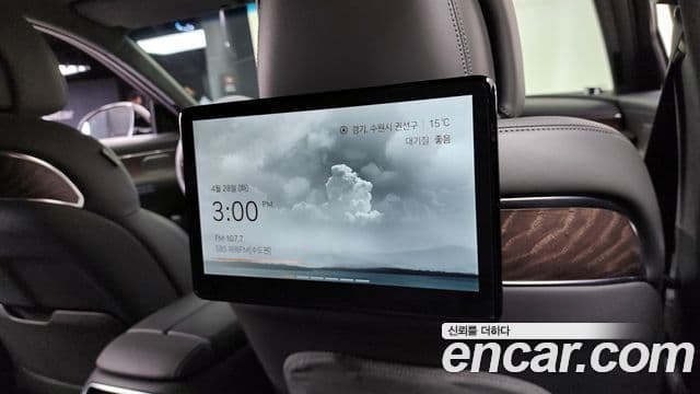 Genesis G90 2022 — Photo 12/40
