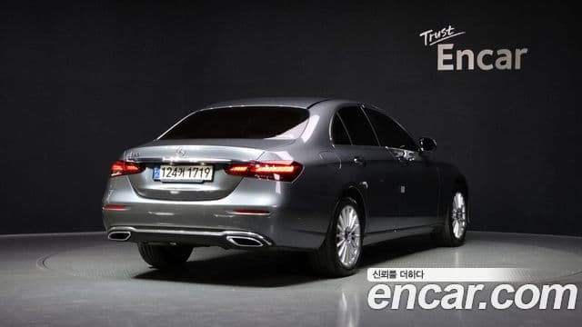 Mercedes-Benz E-Class 2021 — Şəkil 2/20
