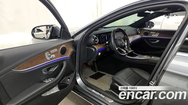 Mercedes-Benz E-Class 2021 — Şəkil 10/20