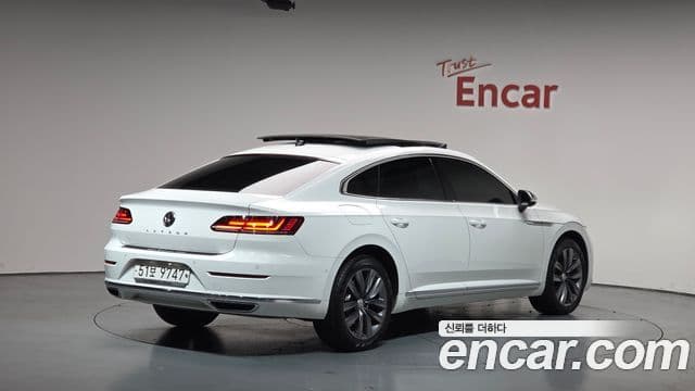 Volkswagen Arteon 2018 — Şəkil 2/20