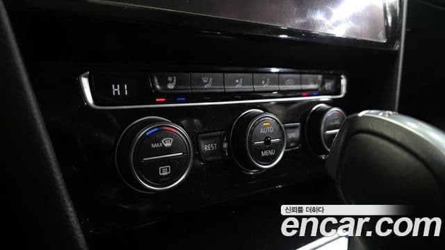 Volkswagen Arteon 2018 — Şəkil 16/20