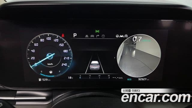 Kia Carnival 2020 — ფოტო 8/20