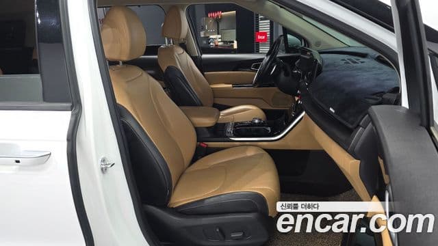 Kia Carnival 2020 — Şəkil 11/20