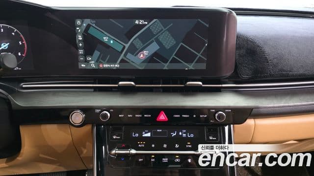 Kia Carnival 2020 — ფოტო 14/20