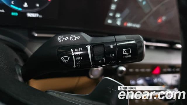 Kia Carnival 2020 — ფოტო 17/20