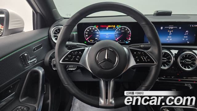 Mercedes-Benz A-Class 2024 — ფოტო 15/20