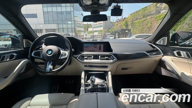 BMW X6 2022 — Photo 14/20