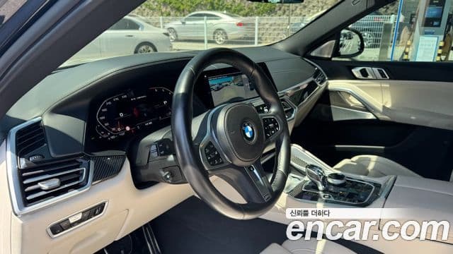 BMW X6 2022 — Photo 13/20