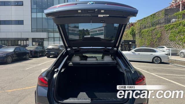 BMW X6 2022 — Photo 7/20
