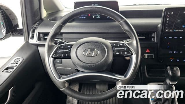 Hyundai Staria 2021 — Фото 13/20