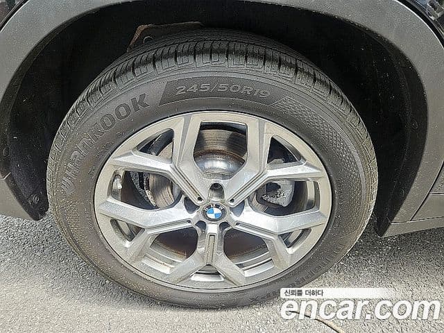 BMW X3 2022 — Photo 13/19