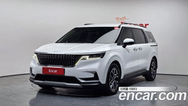 Kia Carnival 2021 — ფოტო 1/20
