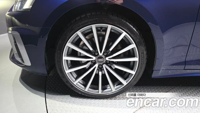 Audi A5 2023 — ფოტო 5/20