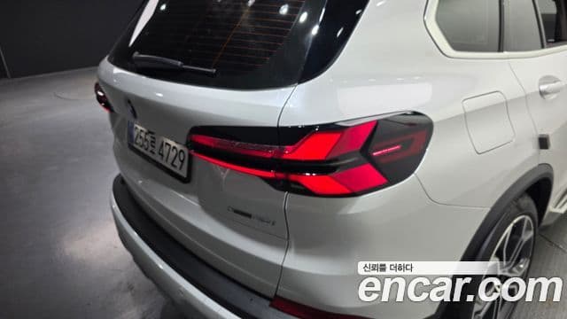 BMW X5 2025 — Photo 31/36