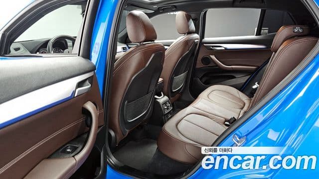BMW X2 2022 — Фото 11/20