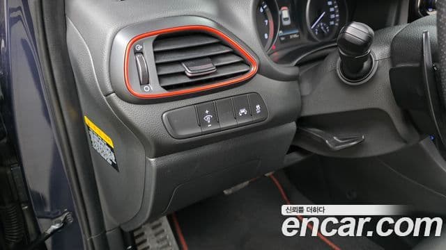Hyundai i30 2020 — ფოტო 18/20