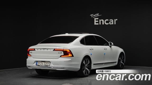 Volvo S90 2022 — ფოტო 2/20